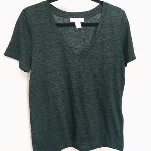 grey V neck top
